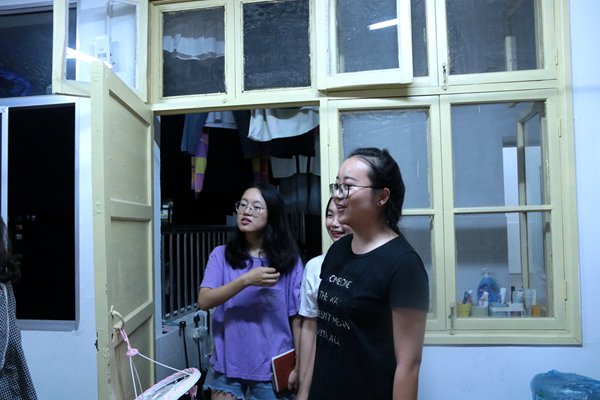  新学期太阳集团城网址83138领导老师下寝送关怀