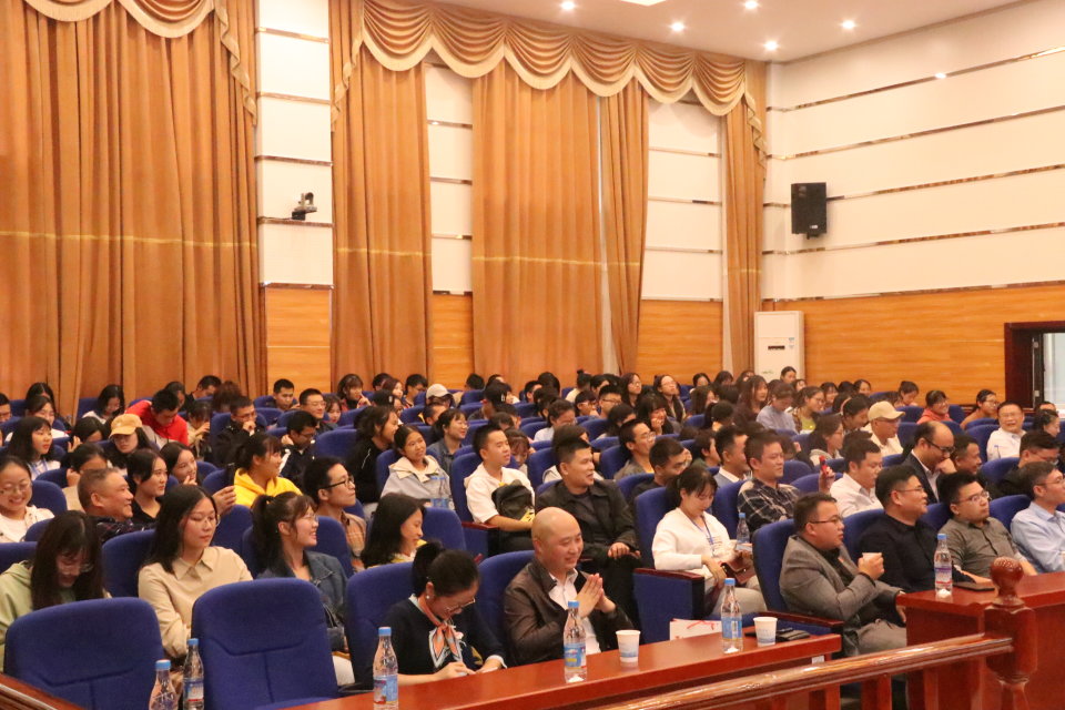 81b013d1e19244fc9eae54b7a0bf50ee.jpg 81b013d1e19244fc9eae54b7a0bf50ee.jpg